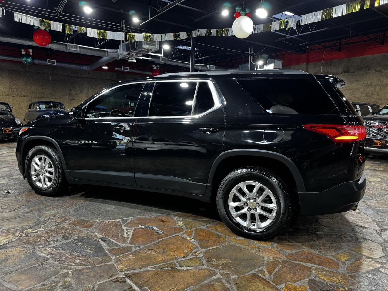 Chevrolet Traverse FWD 4dr LT Cloth w/1LT 2019