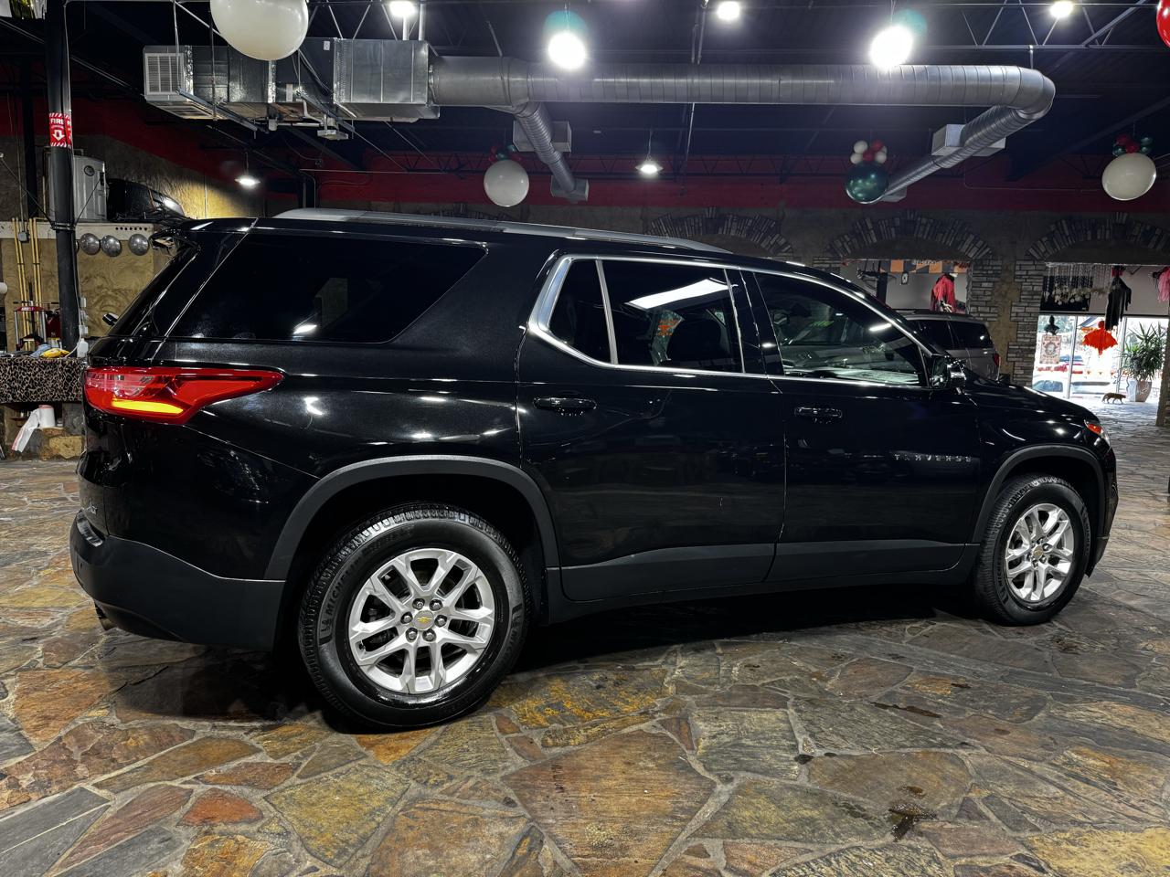 Chevrolet Traverse FWD 4dr LT Cloth w/1LT 2019