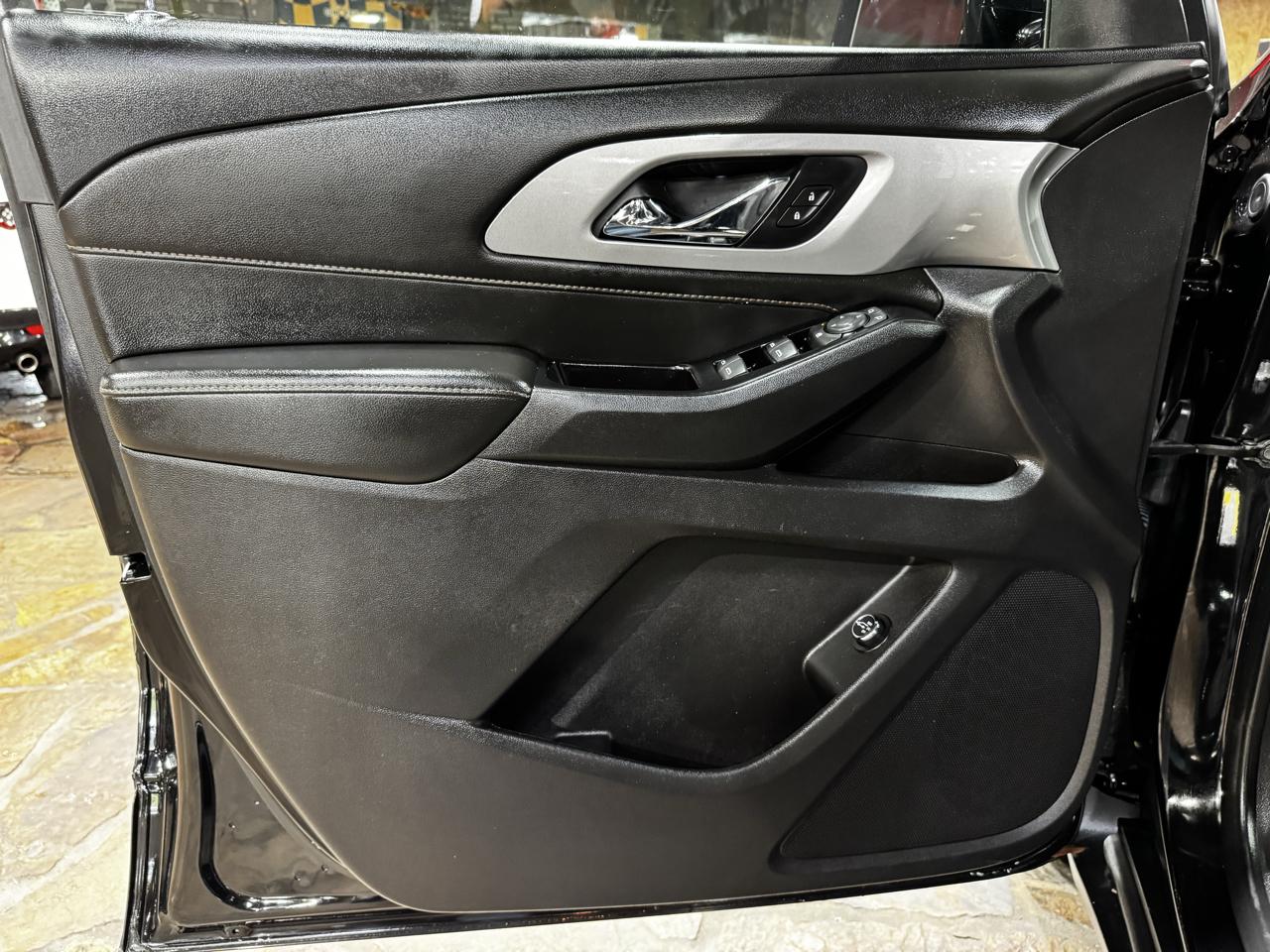 Chevrolet Traverse FWD 4dr LT Cloth w/1LT 2019