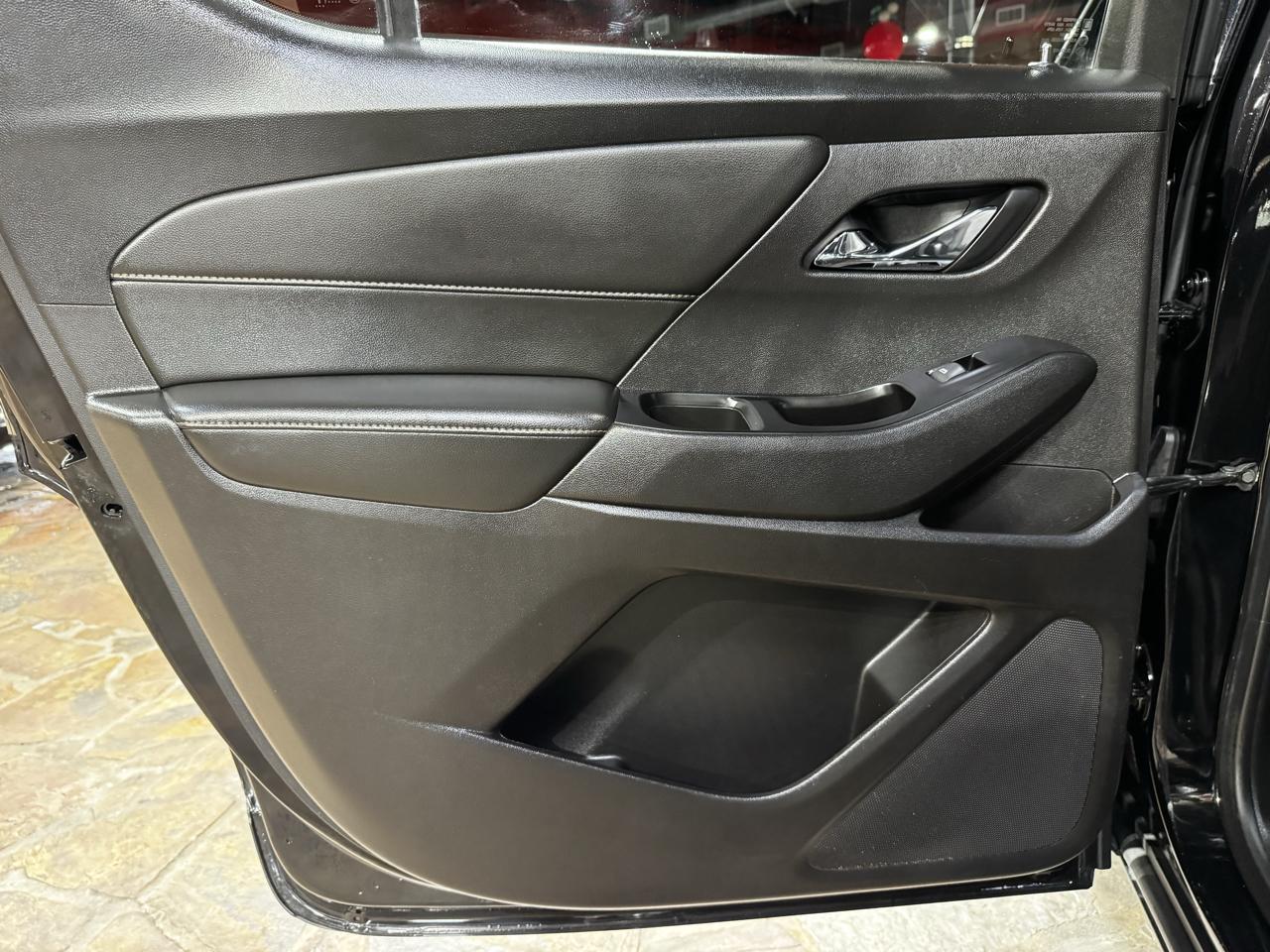 Chevrolet Traverse FWD 4dr LT Cloth w/1LT 2019