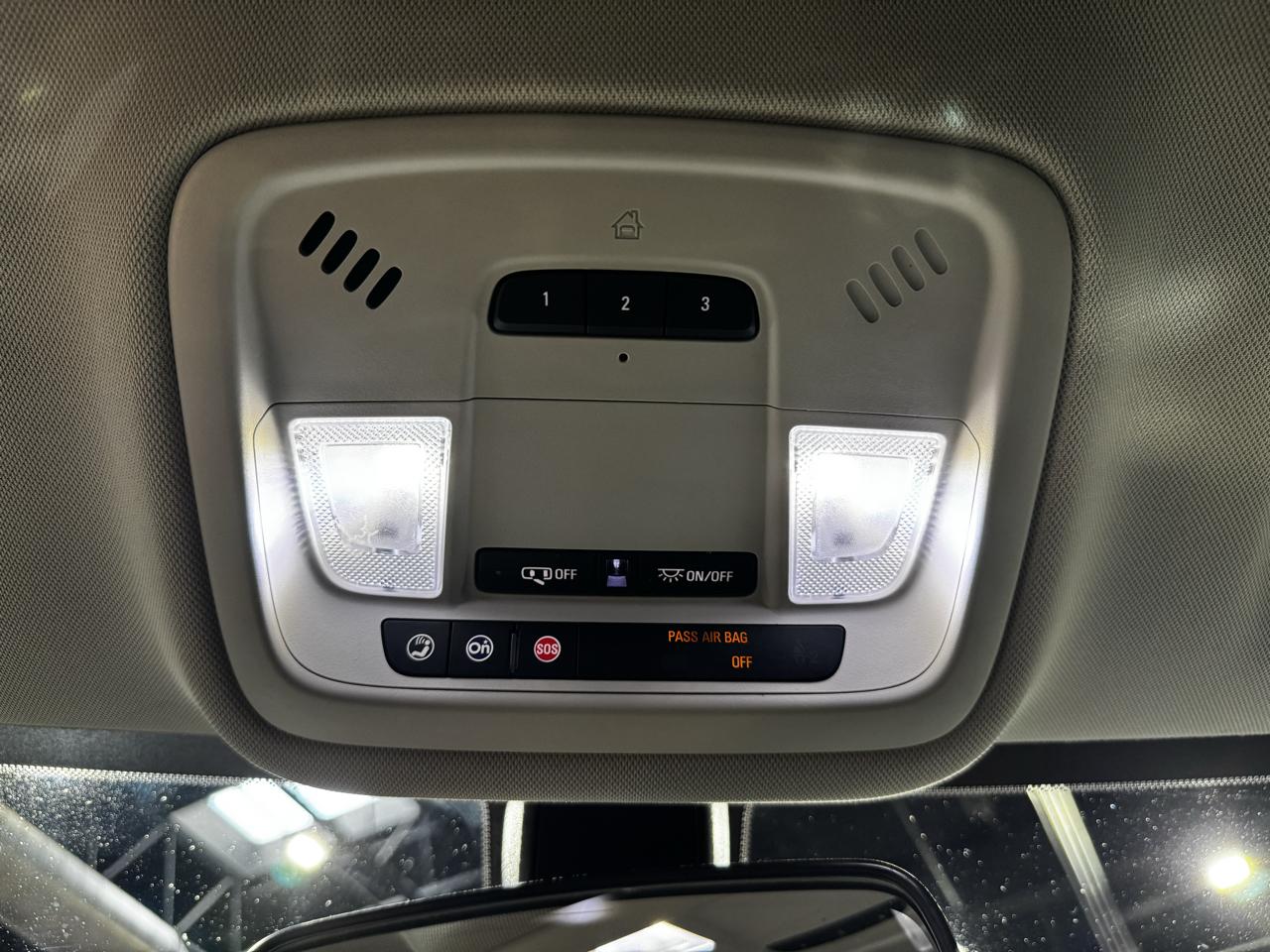 Chevrolet Traverse FWD 4dr LT Cloth w/1LT 2019