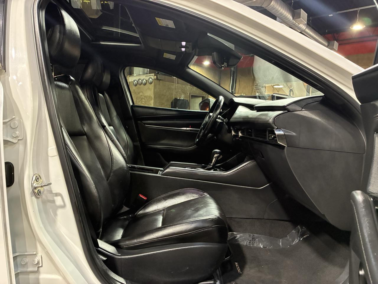 Mazda Mazda3 Hatchback Premium Auto FWD 2021