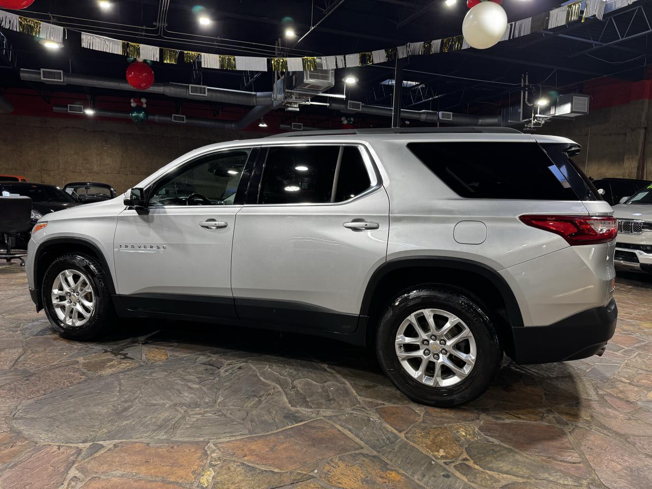 Chevrolet Traverse FWD 4dr LT Cloth w/1LT 2020