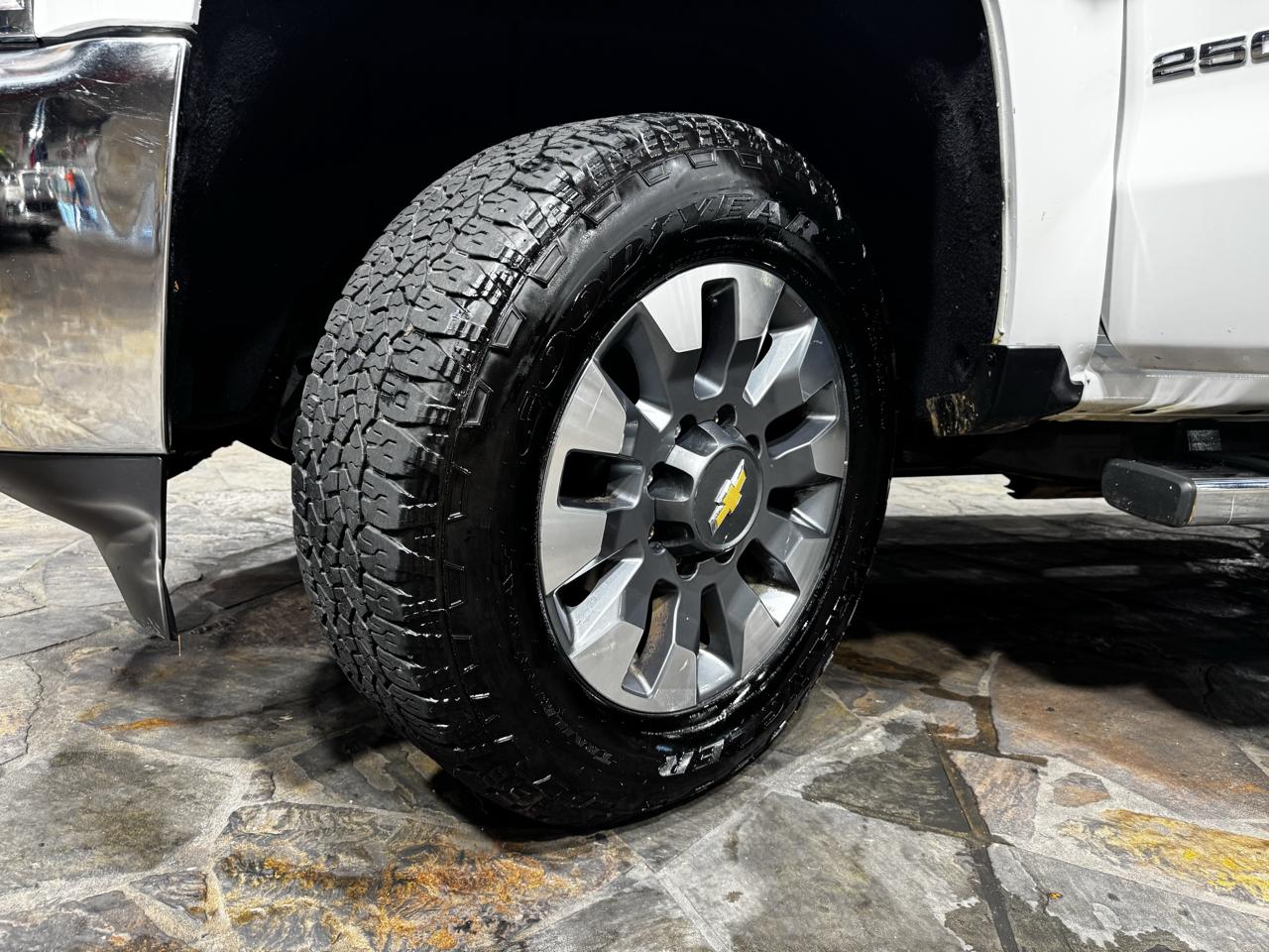 Chevrolet Silverado 2500HD 4WD Crew Cab 167.7" Work Truck 2017