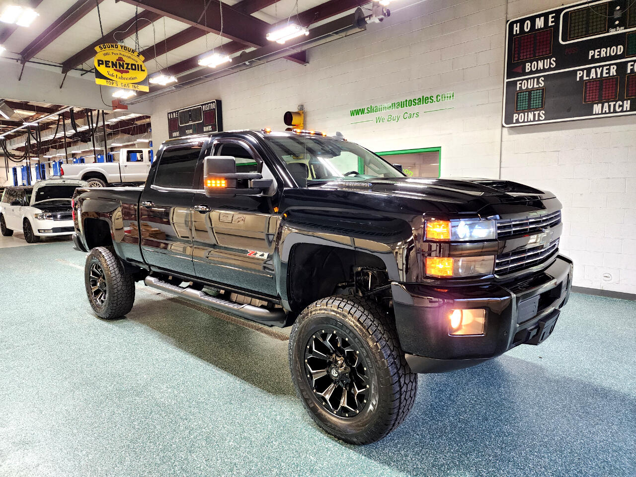 2019 Chevrolet Silverado 2500HD LTZ photo 4