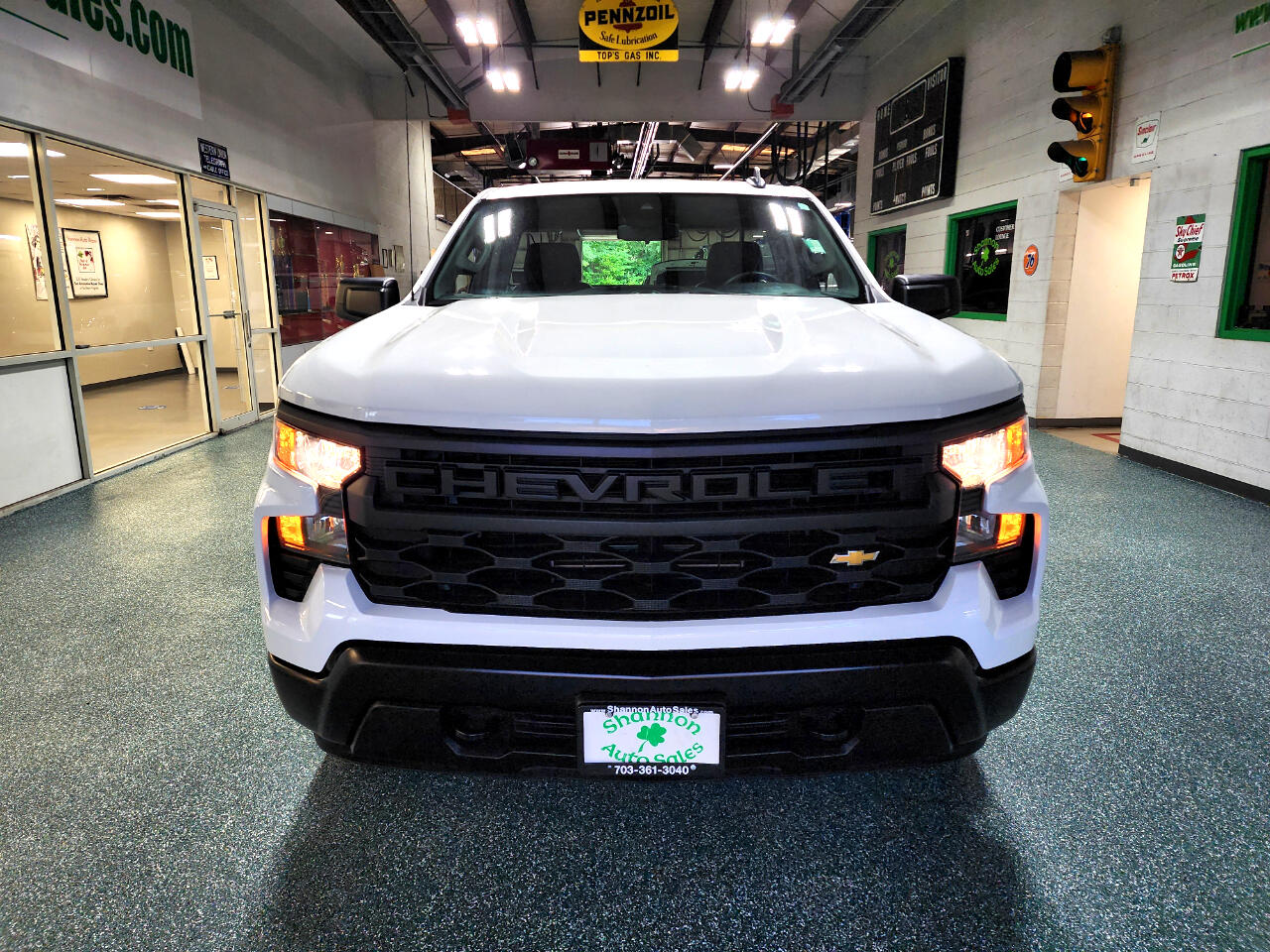2024 Chevrolet Silverado 1500 Work Truck photo 3