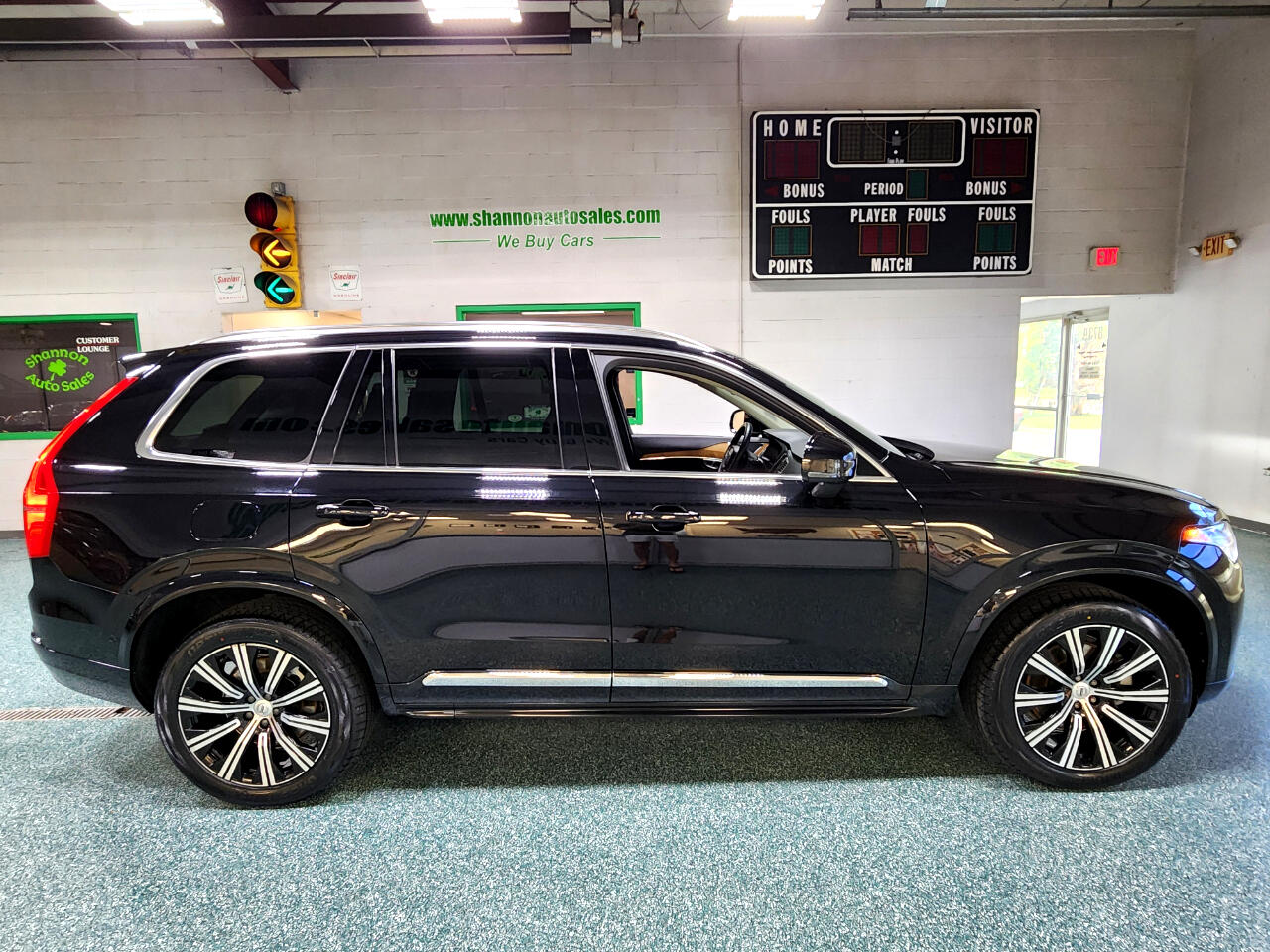 2023 Volvo XC90 AWD Plus photo 5