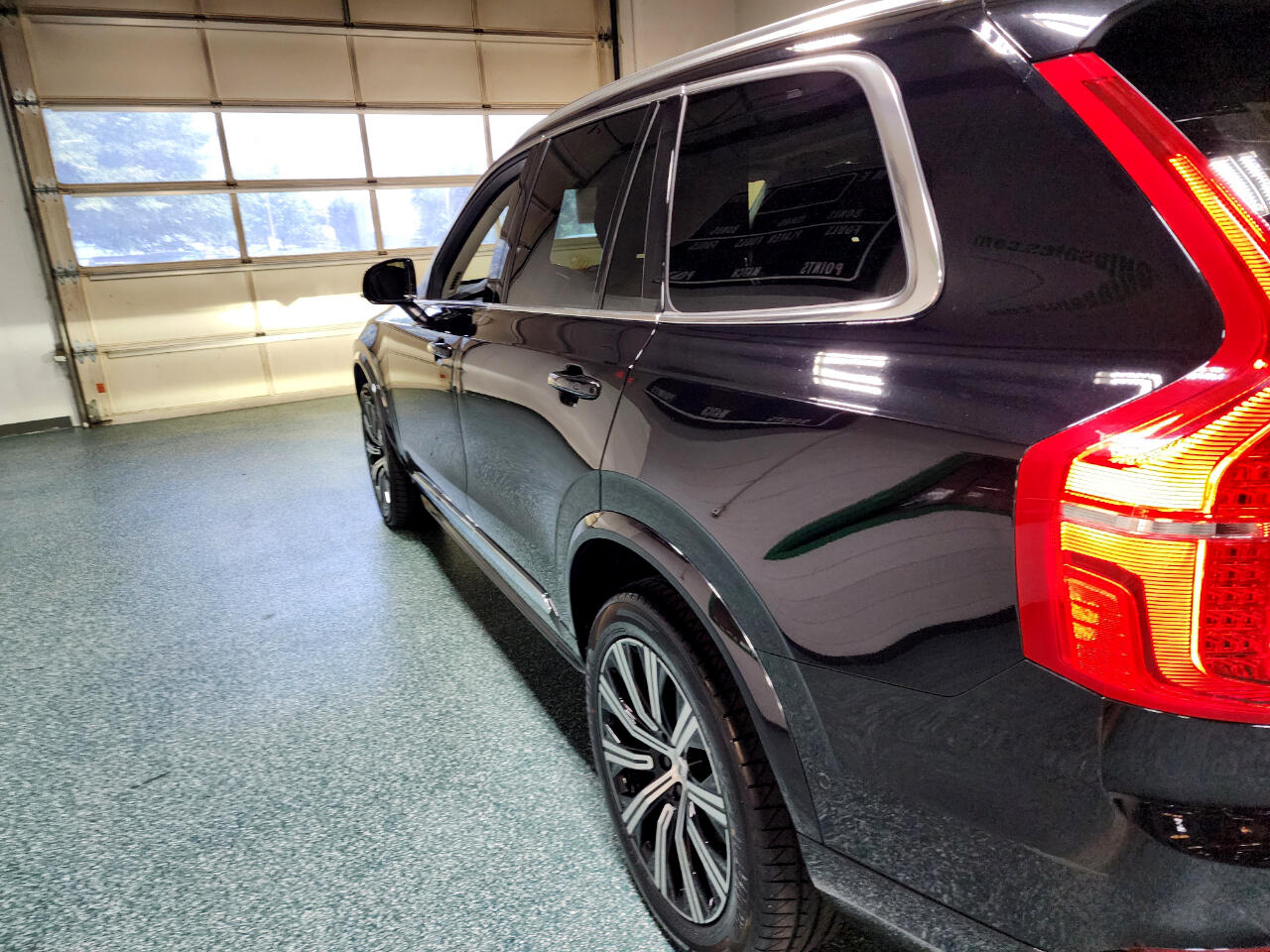 2023 Volvo XC90 AWD Plus photo 9
