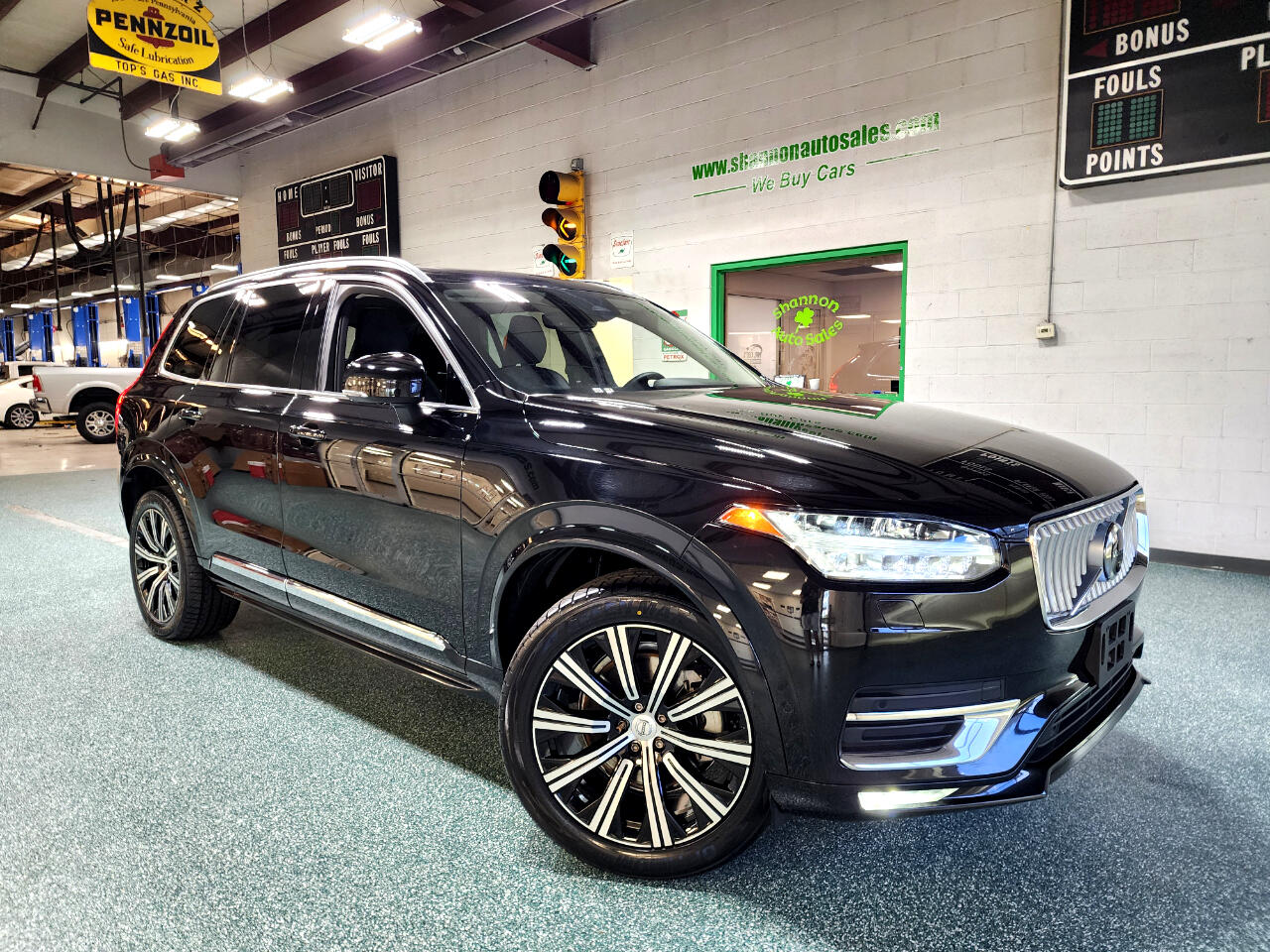 2023 Volvo XC90 AWD Plus photo 12