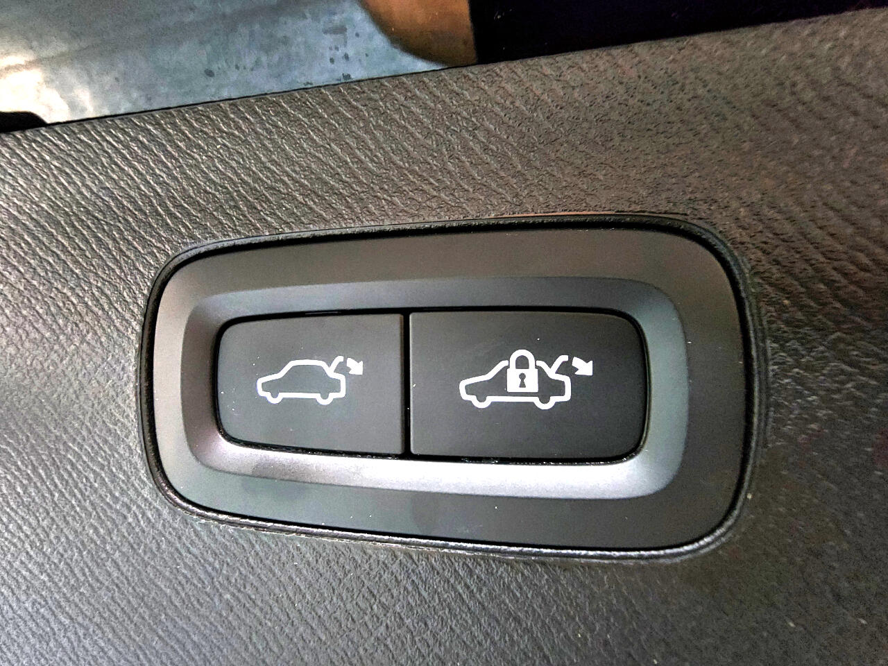 2023 Volvo XC90 AWD Plus photo 19