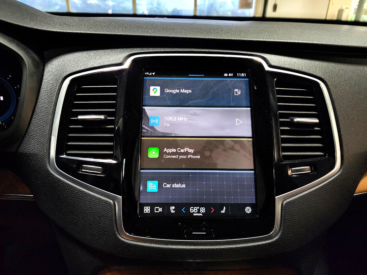 2023 Volvo XC90 AWD Plus photo 28