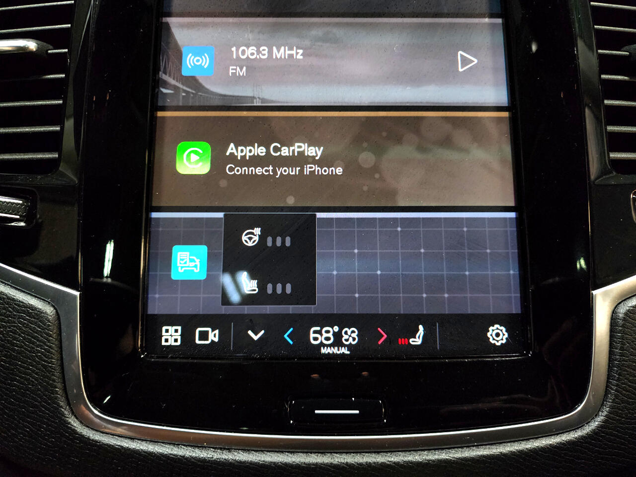 2023 Volvo XC90 AWD Plus photo 30