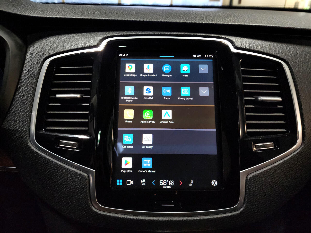 2023 Volvo XC90 AWD Plus photo 32