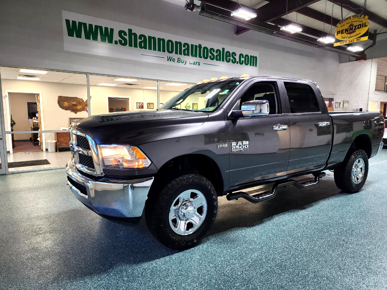 2016 Ram 2500 Tradesman photo 2