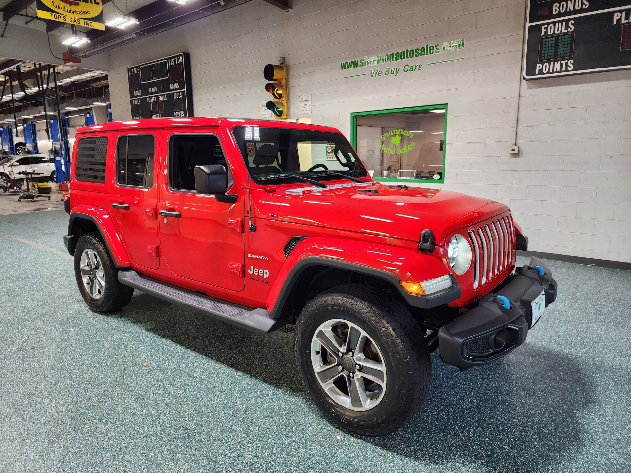 2020 Jeep Wrangler Unlimited Sahara photo 3
