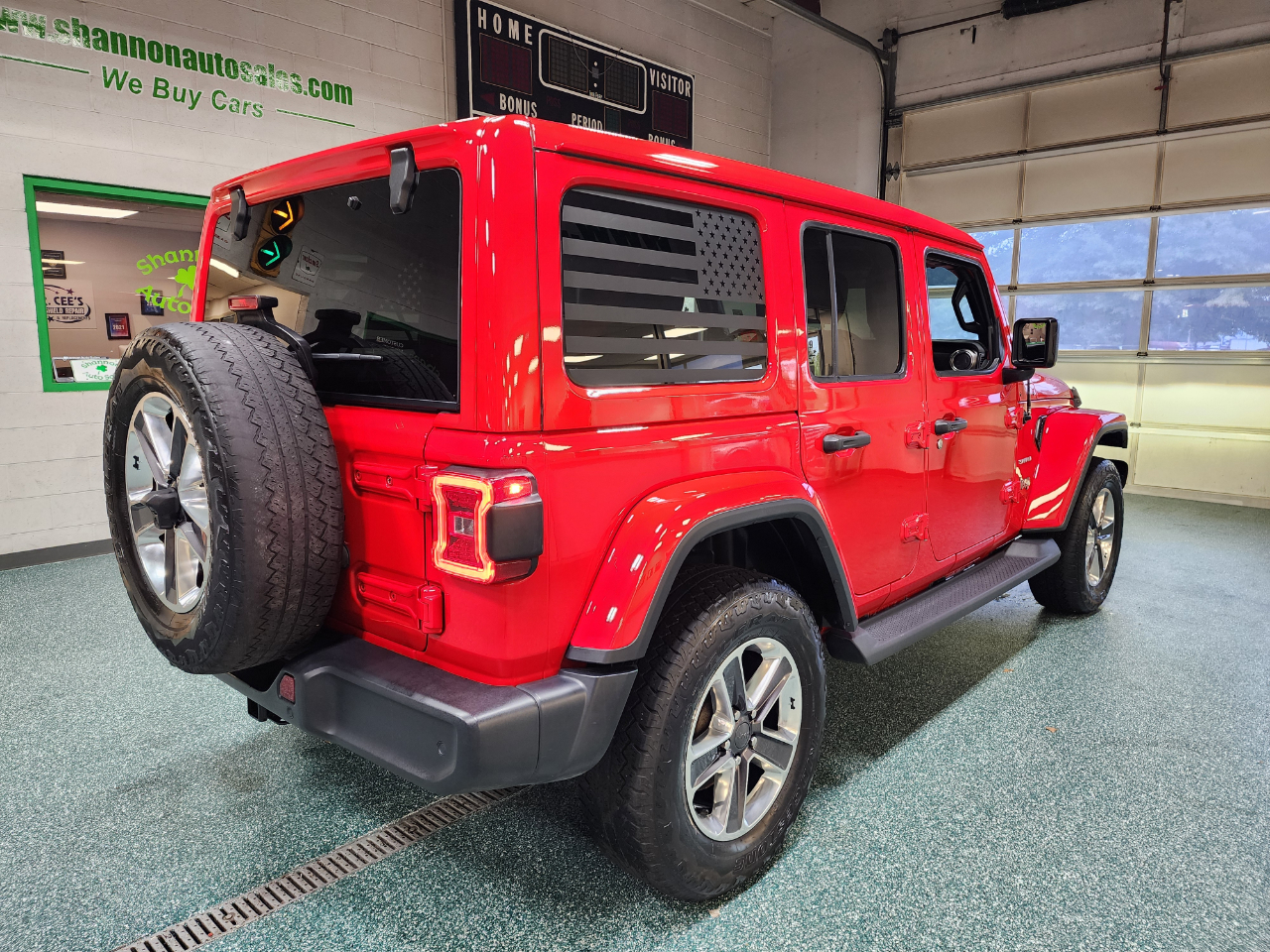 2020 Jeep Wrangler Unlimited Sahara photo 5