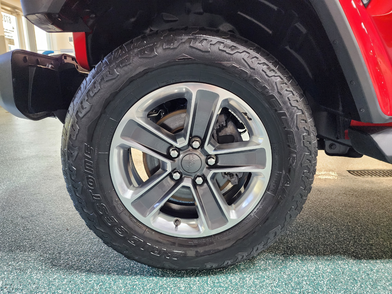 2020 Jeep Wrangler Unlimited Sahara photo 11