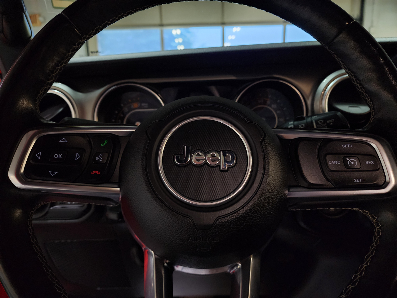 2020 Jeep Wrangler Unlimited Sahara photo 21