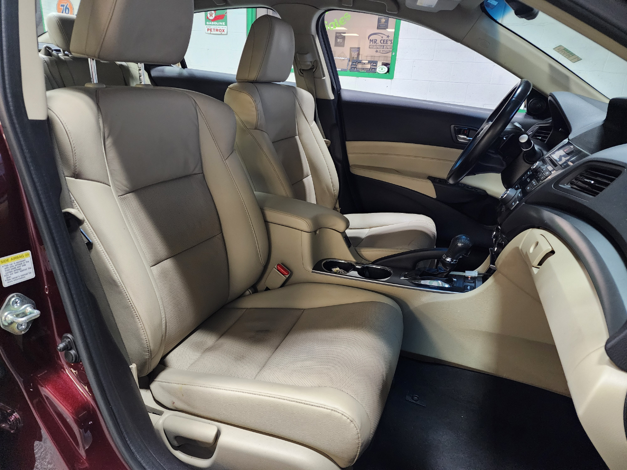 2015 Acura ILX 2.0L Premium photo 19