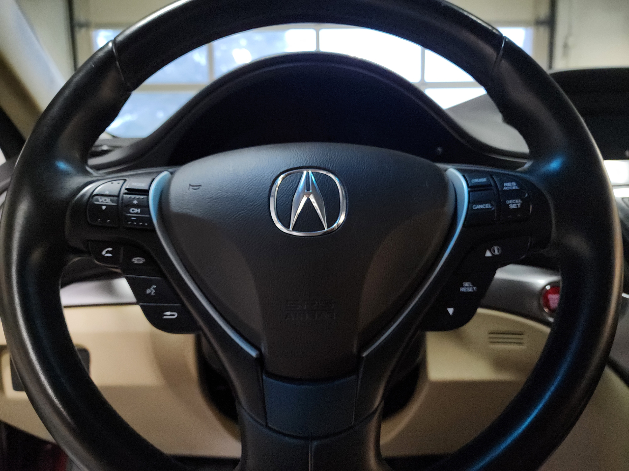 2015 Acura ILX 2.0L Premium photo 22