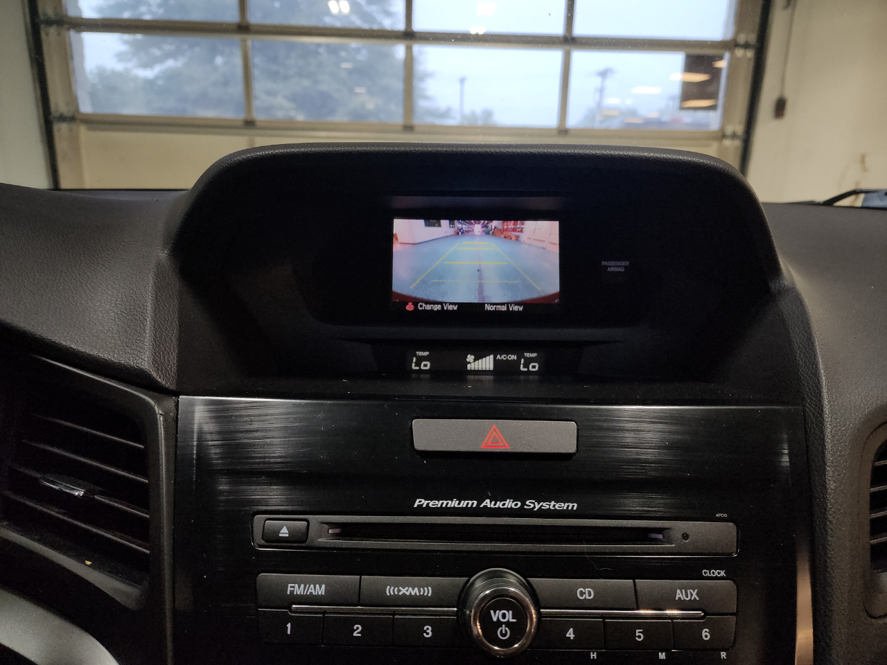 2015 Acura ILX 2.0L Premium photo 26