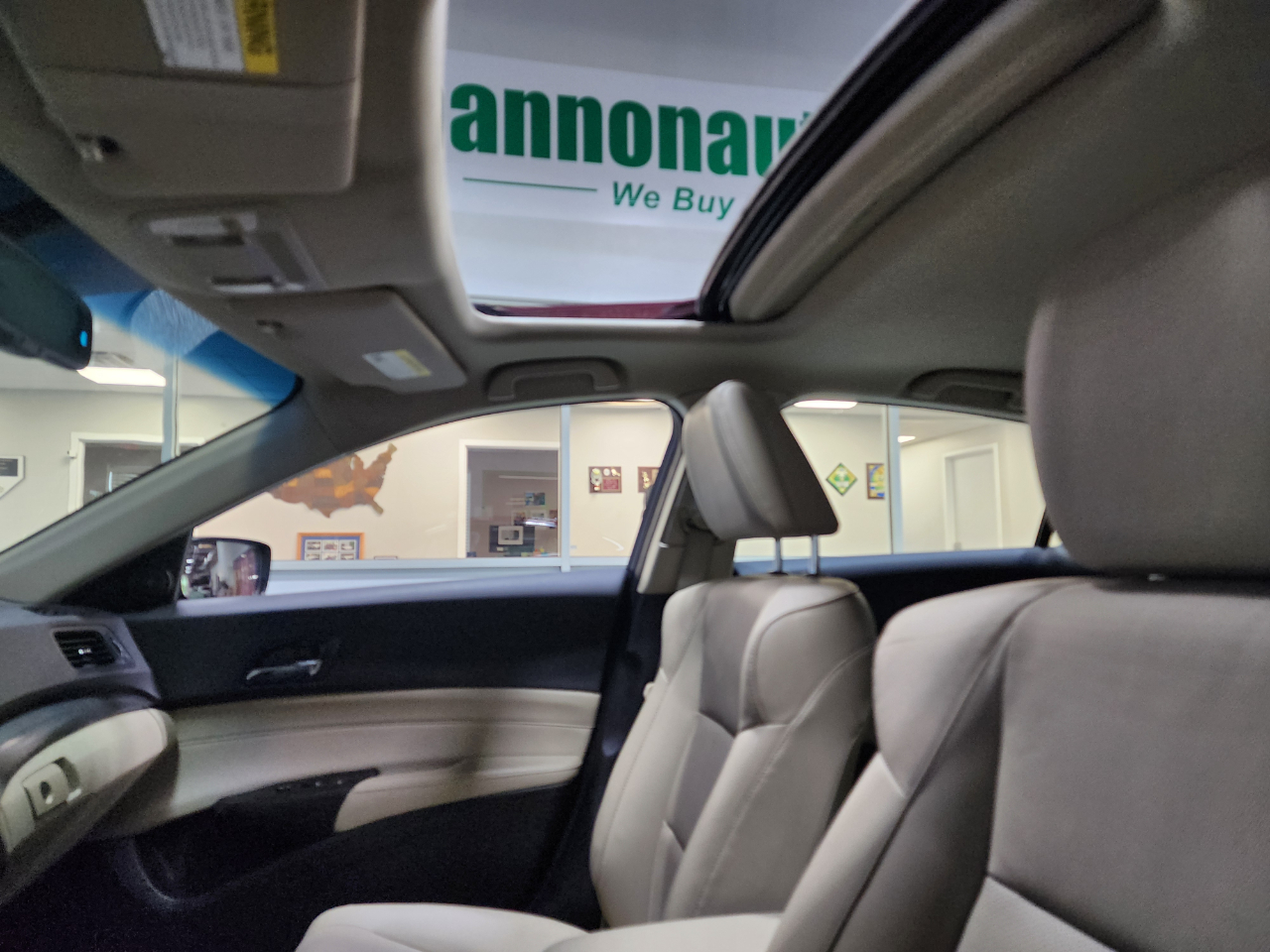 2015 Acura ILX 2.0L Premium photo 31