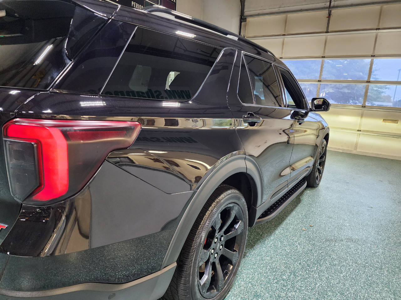 2020 Ford Explorer ST photo 7