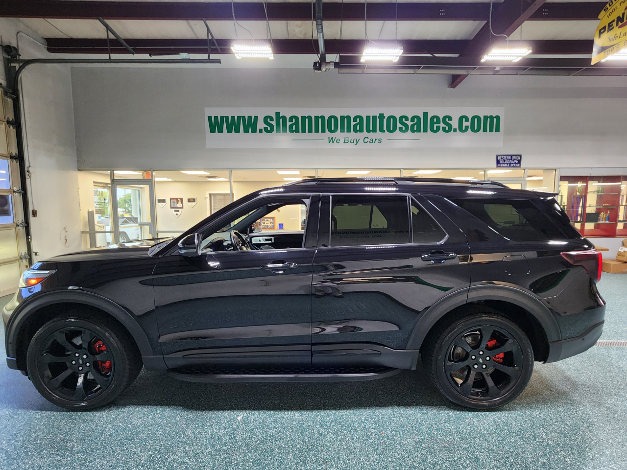 2020 Ford Explorer ST photo 11
