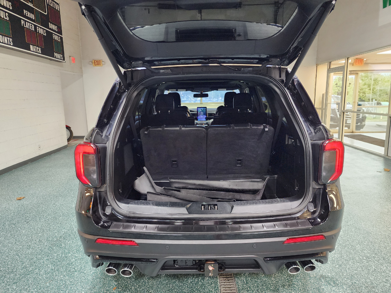 2020 Ford Explorer ST photo 22