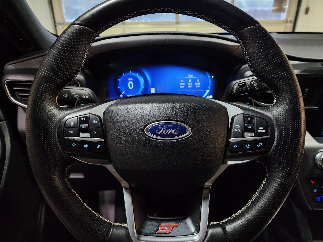 2020 Ford Explorer ST photo 33