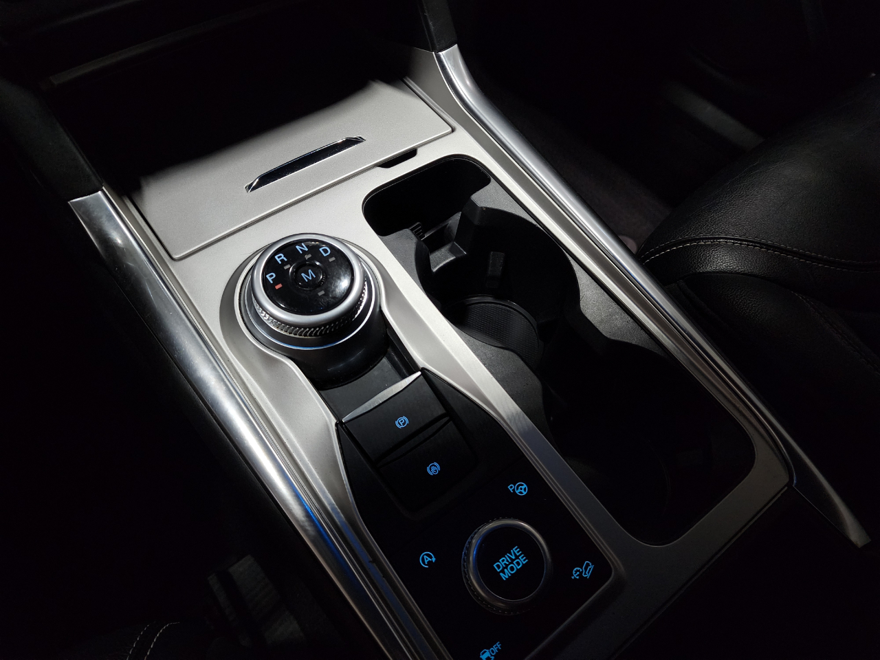 2020 Ford Explorer ST photo 42