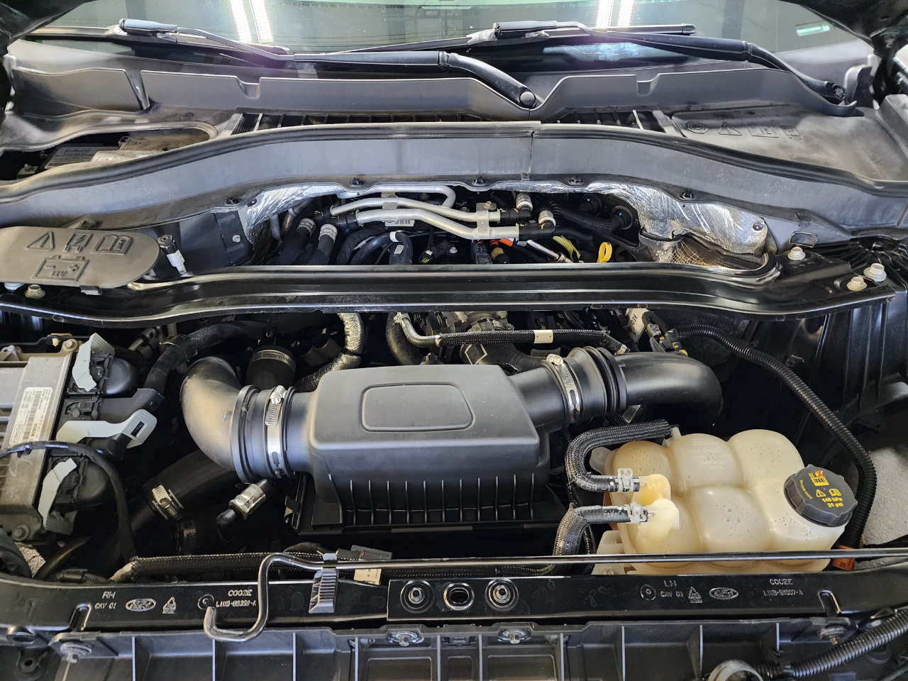 2020 Ford Explorer ST photo 47