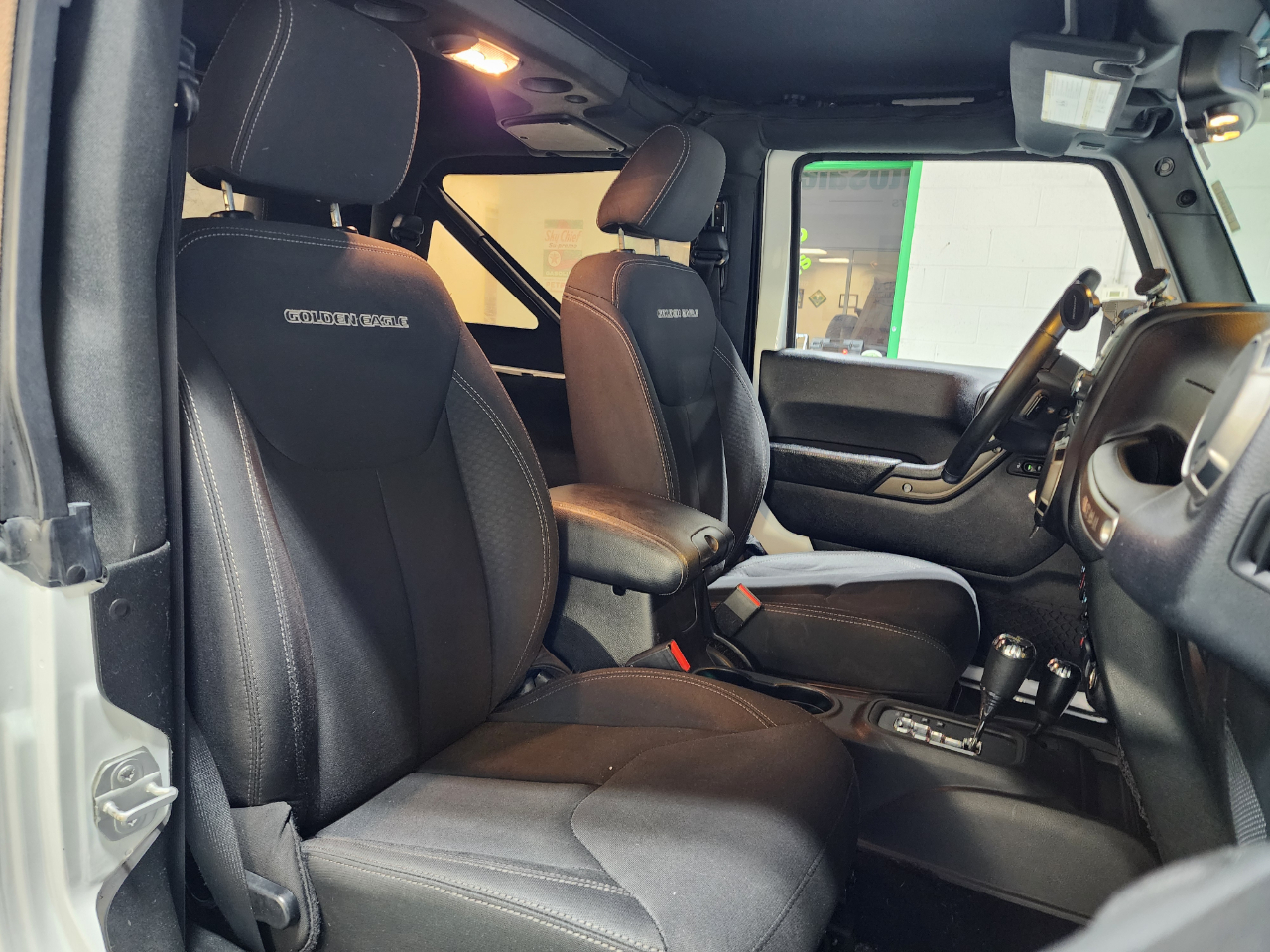 2018 Jeep Wrangler Golden Eagle photo 19