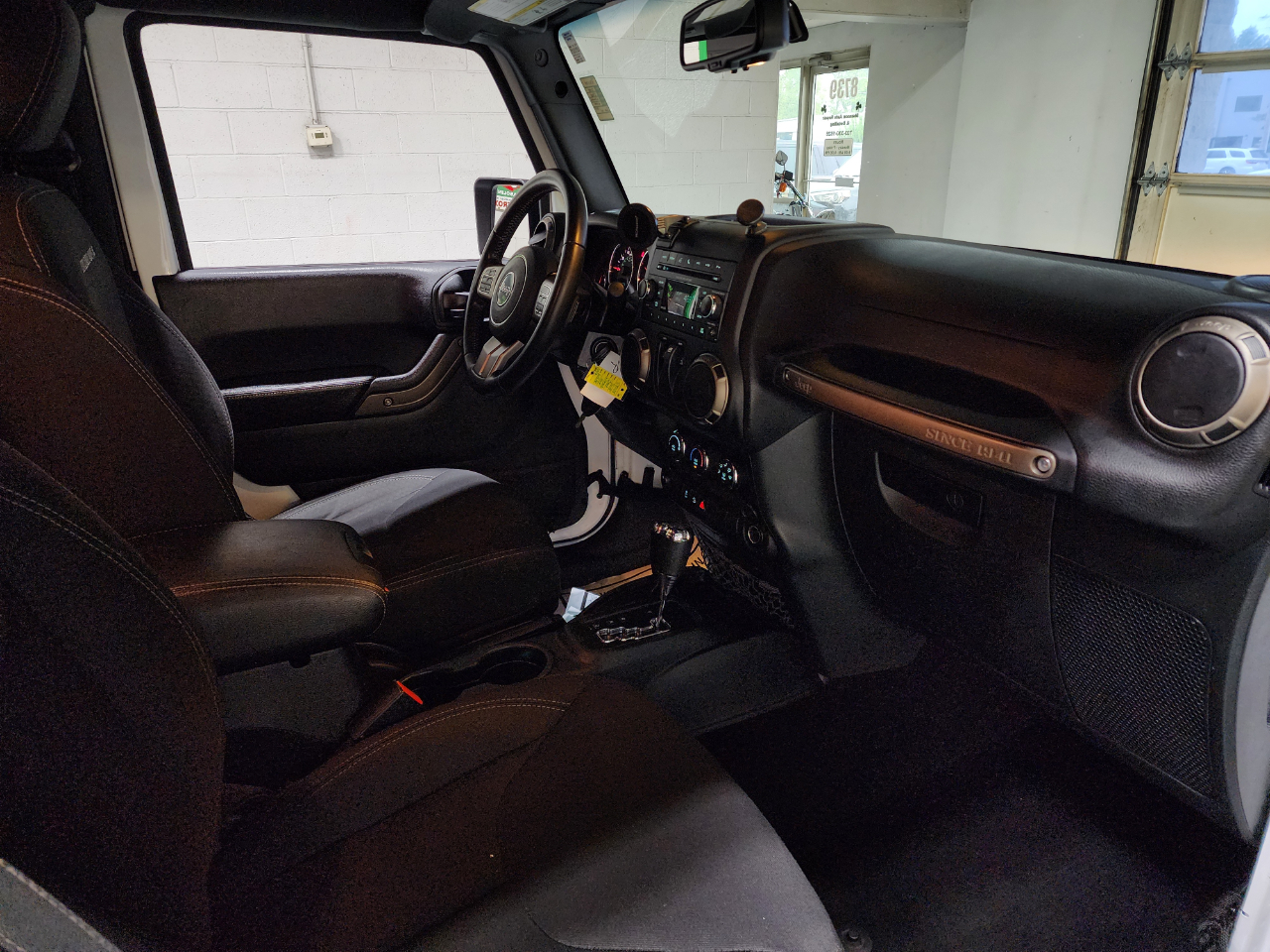 2018 Jeep Wrangler Golden Eagle photo 20