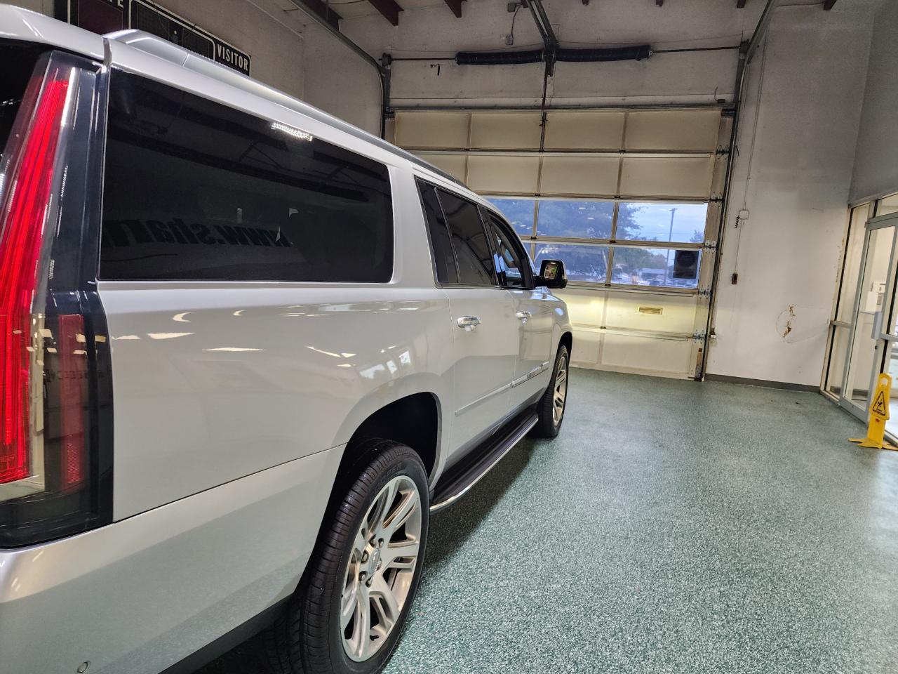 2019 Cadillac Escalade ESV Luxury photo 7