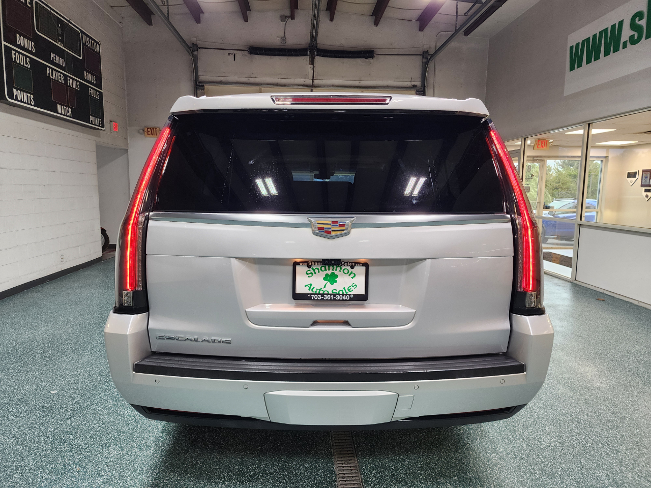2019 Cadillac Escalade ESV Luxury photo 8