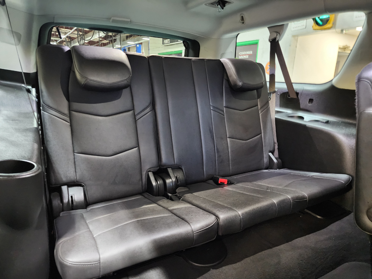 2019 Cadillac Escalade ESV Luxury photo 25