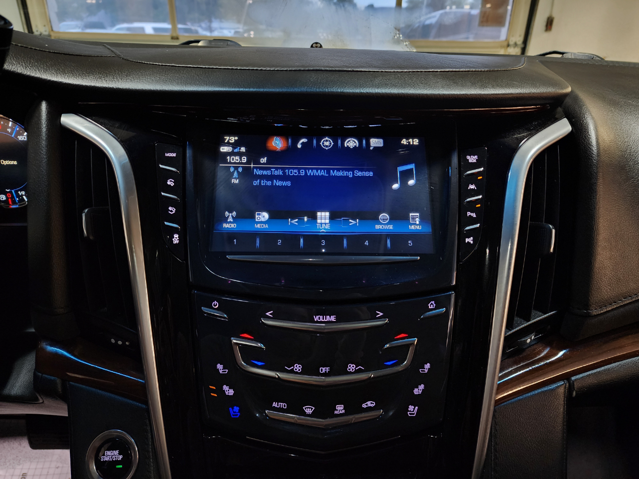 2019 Cadillac Escalade ESV Luxury photo 32