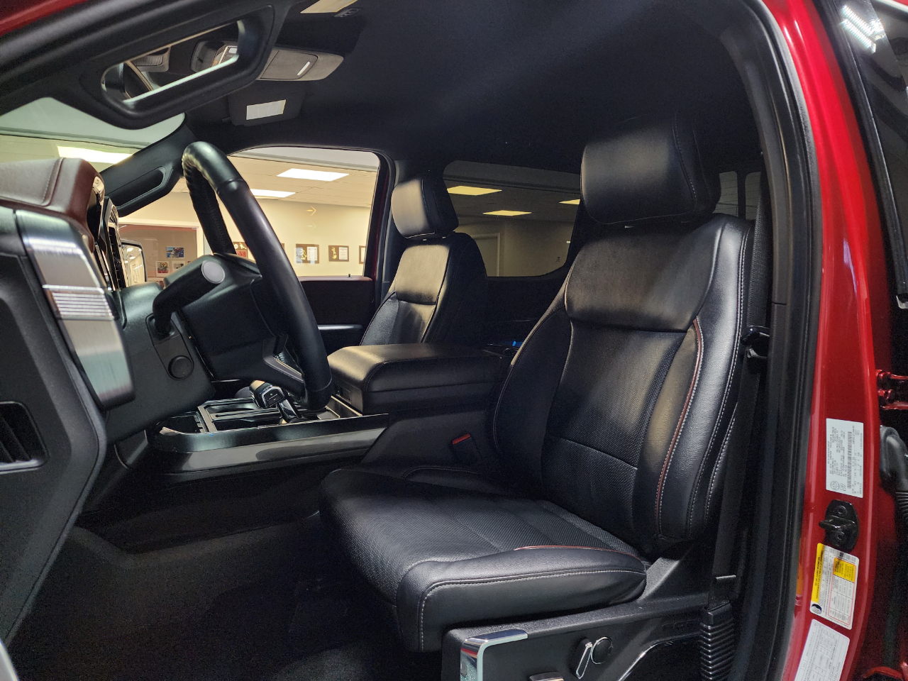 2021 Ford F-150 Lariat photo 15