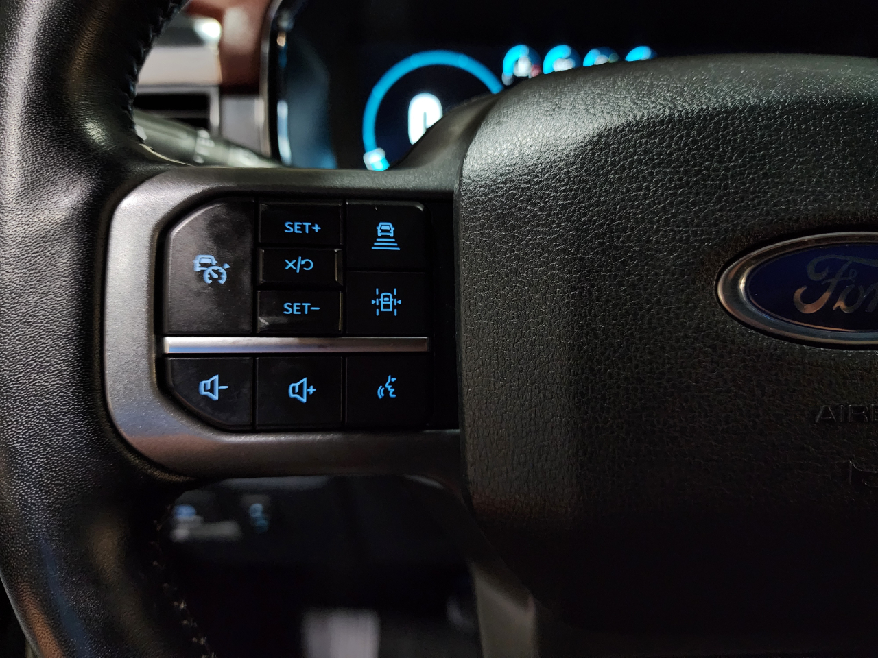 2021 Ford F-150 Lariat photo 32