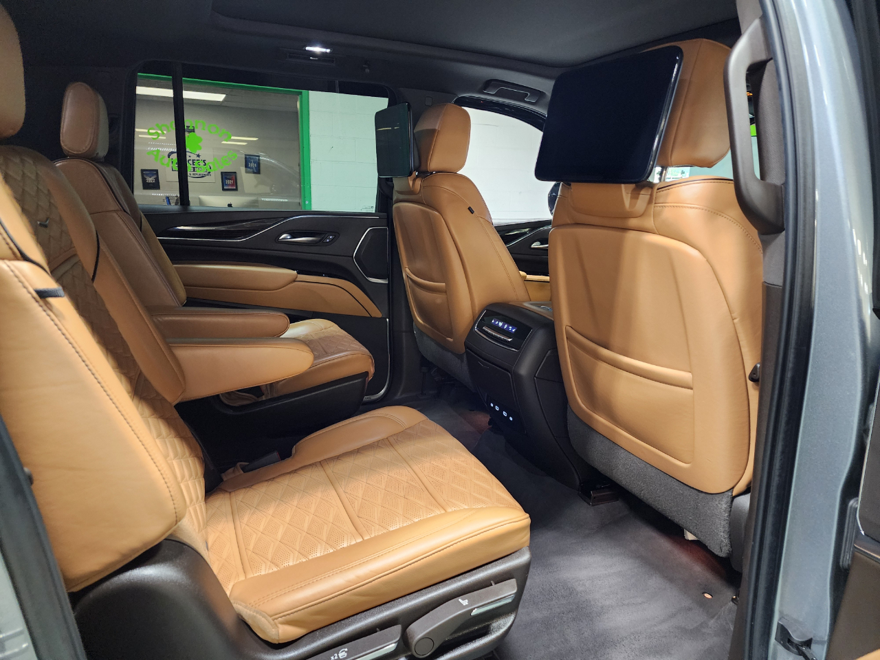 2021 Cadillac Escalade ESV Sport photo 27