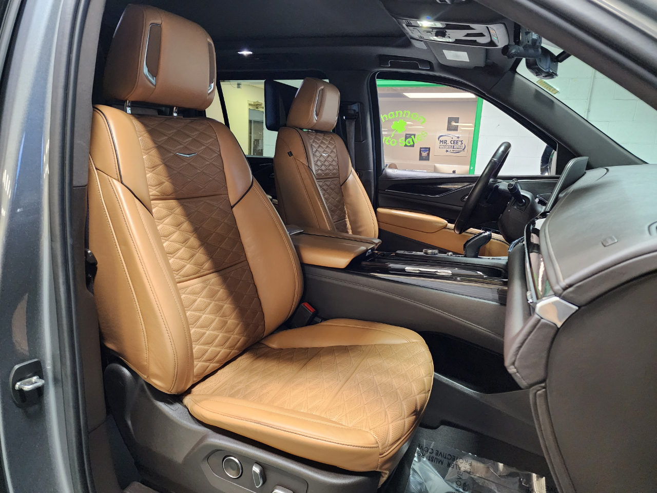 2021 Cadillac Escalade ESV Sport photo 32