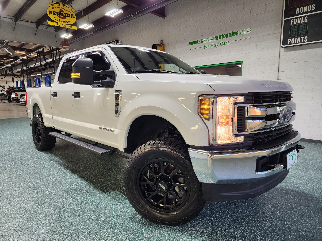 2019 Ford F-250 XLT photo 13