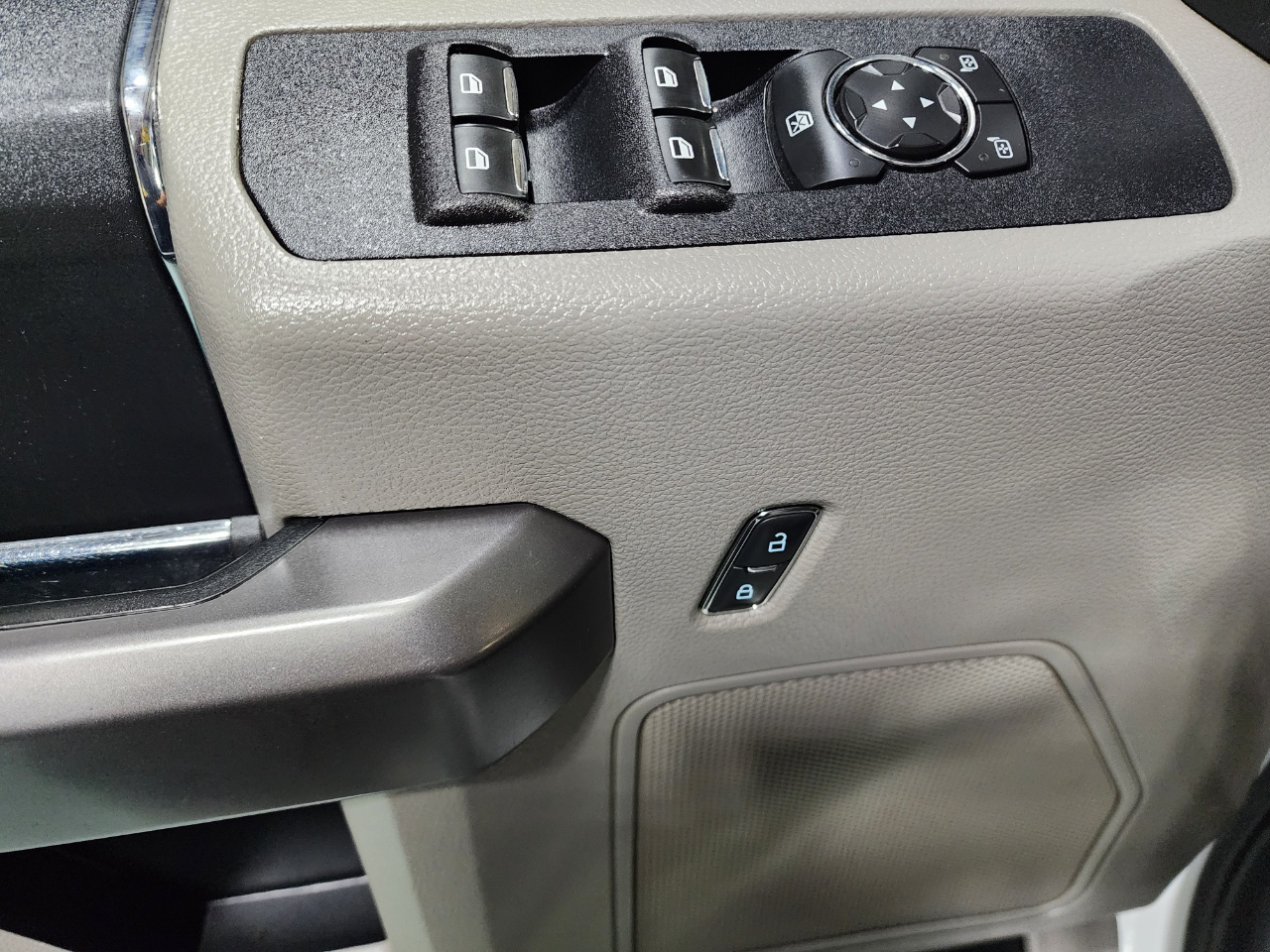 2019 Ford F-250 XLT photo 17