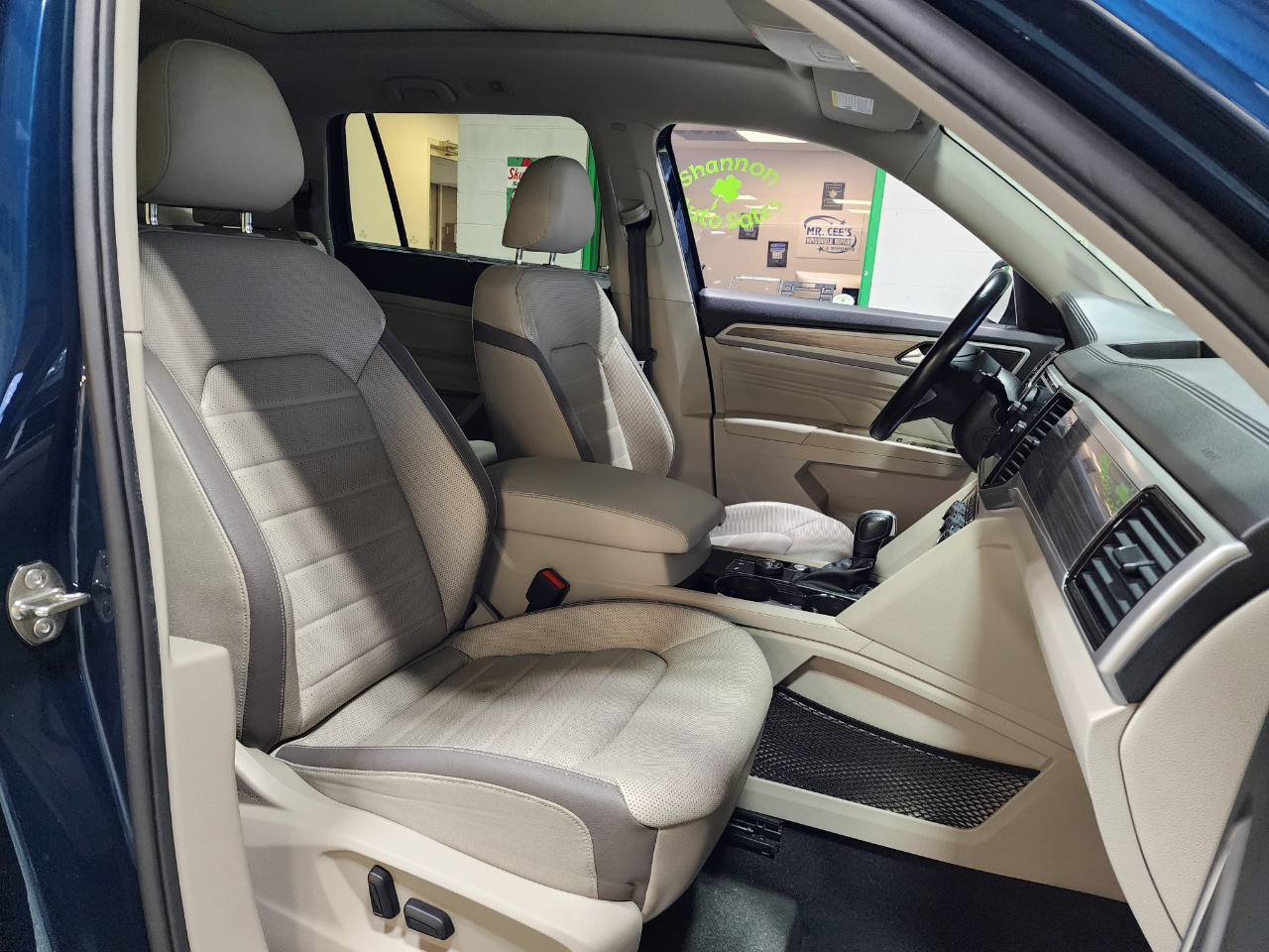2021 Volkswagen Atlas SEL Premium photo 24