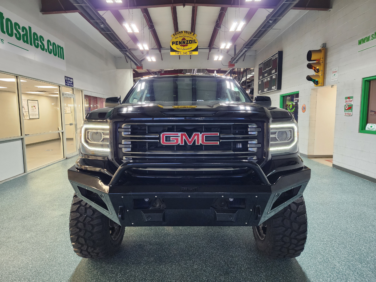 2018 Gmc Sierra 1500 SLT photo 2