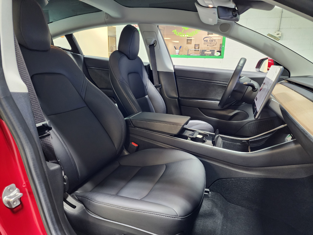 2018 Tesla Model 3 Long Range photo 17