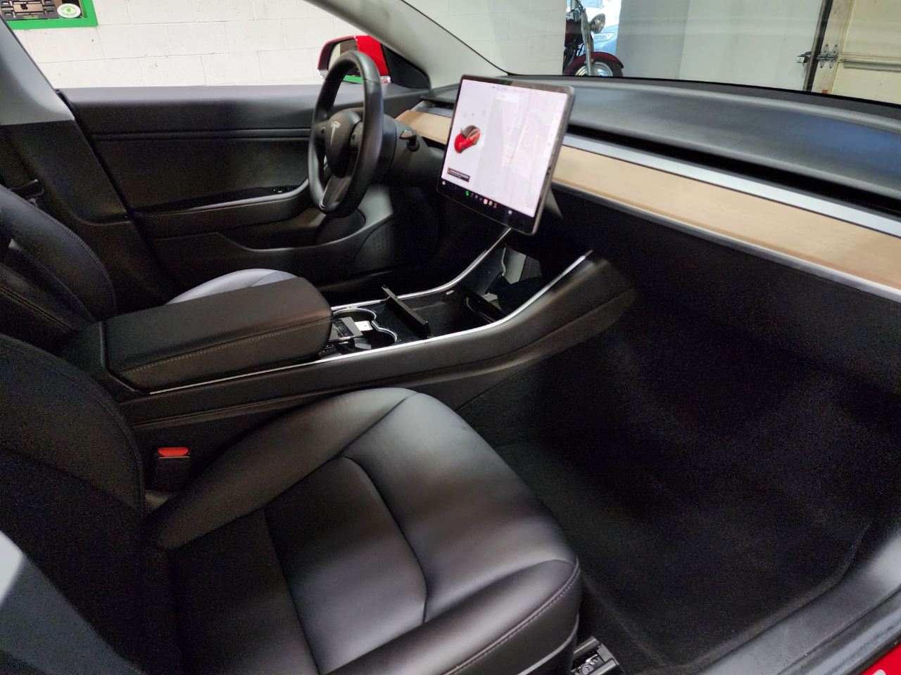 2018 Tesla Model 3 Long Range photo 18