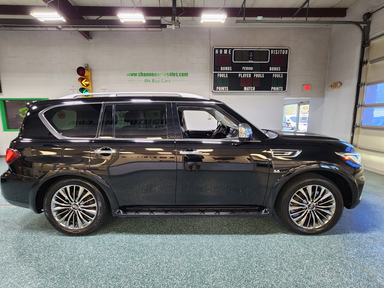 2019 Infiniti QX80 Limited photo 4