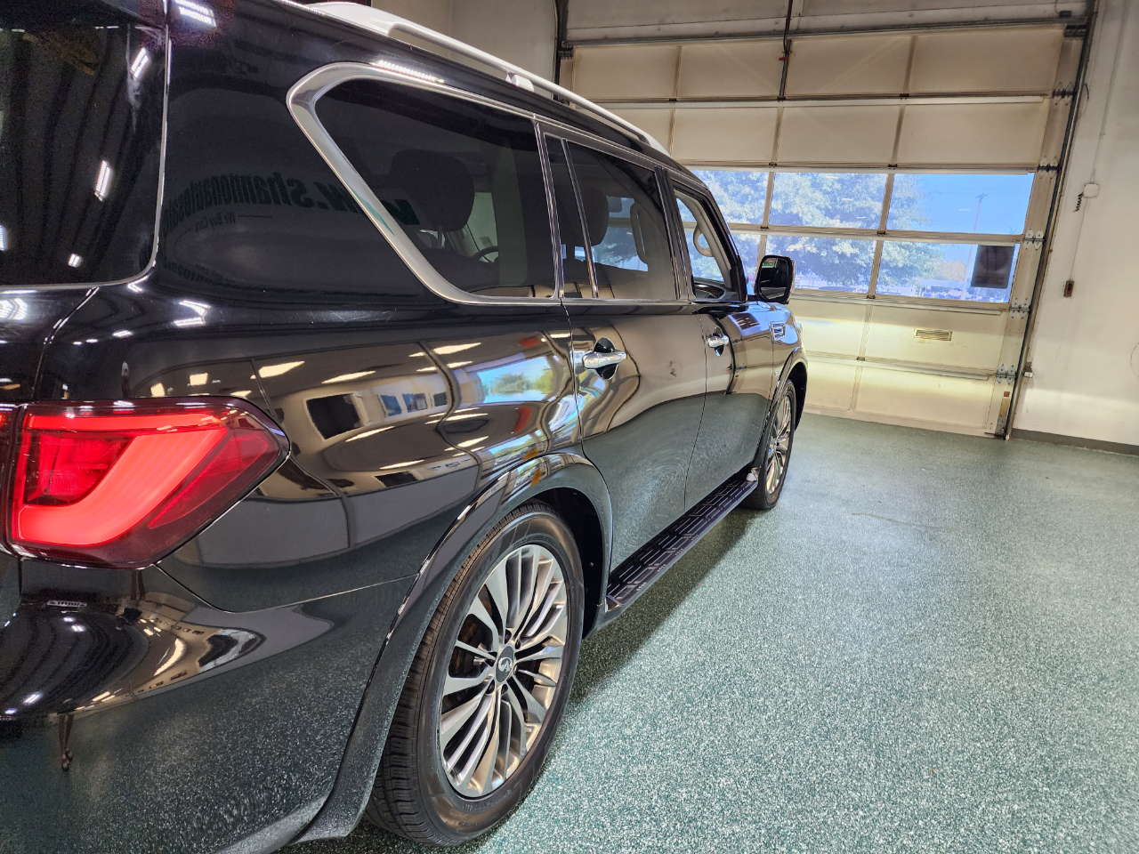 2019 Infiniti QX80 Limited photo 6